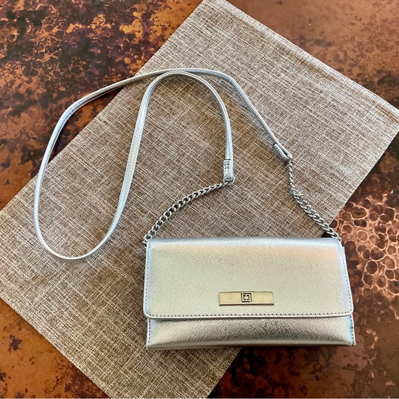 Liz Claiborne Crossbody - Picture 1 of 11